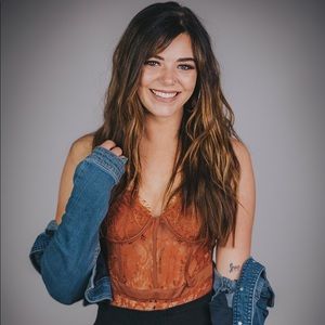 Meet your Posher, Jacy